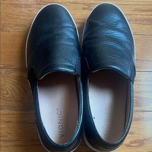 Vionic Black Leather Slip-On Casual Loafers
